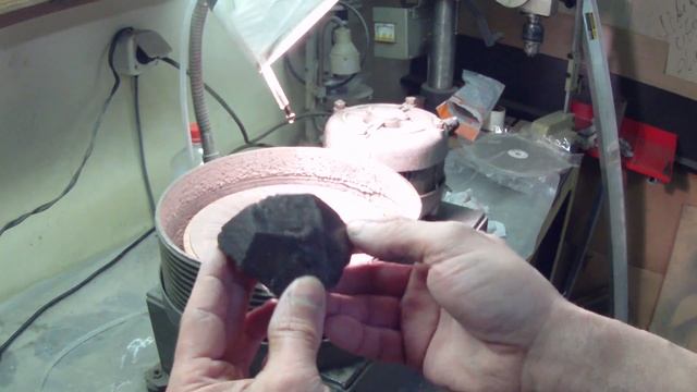 Первый опыт шлифовки кристаллов граната алмазными дисками смотреть онлайн