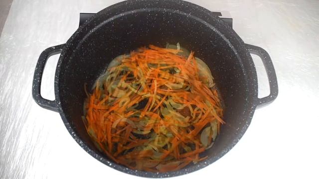 БЕРУ ЛАПШУ И ГРИБЫ. ЛАПША С ОВОЩАМИ И ГРИБАМИ смотреть онлайн