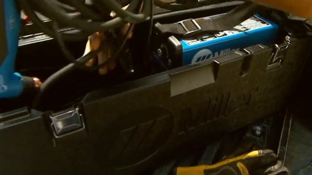 Experience X-TREME portability with Miller Spectrum® X-TREME Plasma cutters смотреть онлайн
