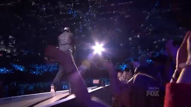Luke Bryan - Kiss Tomorrow Goodbye - Live - ACA 2012 смотреть онлайн
