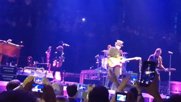 Bruce Springsteen Purple Rain 4/23 Barkleys