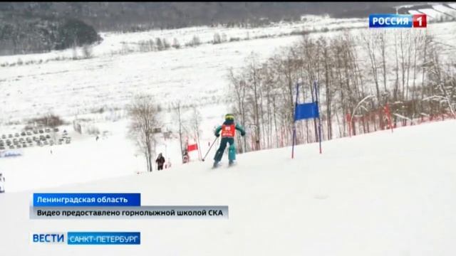 Под Петербургом юные горнолыжники покоряли непростую трассу гигантского слалома смотреть онлайн