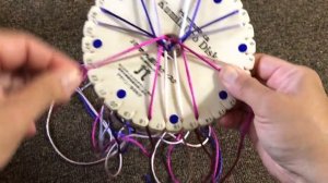 Плетеный браслет Кумихимо.