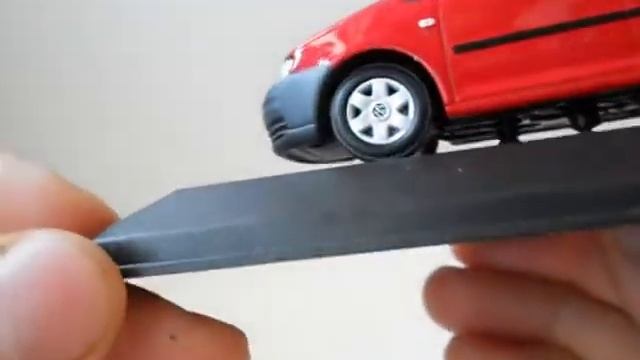 VW Caddy, Minichamps.