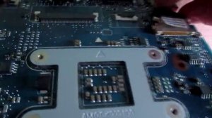 Как разобрать и почистить ноутбук Toshiba Satellite C660