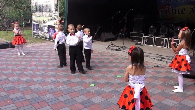 Вихованці ЗДО Сонечко Полька смотреть онлайн