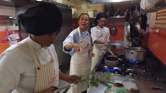 Дегустация пасты Granmulino в Бергамо, Италия - Ресторан Vineria Cozzi смотреть онлайн