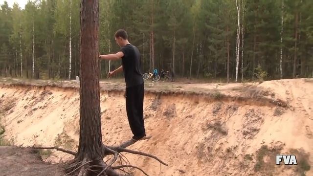 Парень хотел сделать сальто