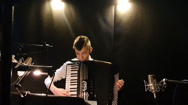 Indifference - valse musette / T. Murena, accordion - Michał Wojtaś смотреть онлайн