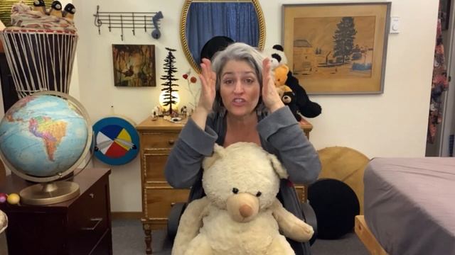 Discovering Brazilian Music with Teacher Monica смотреть онлайн