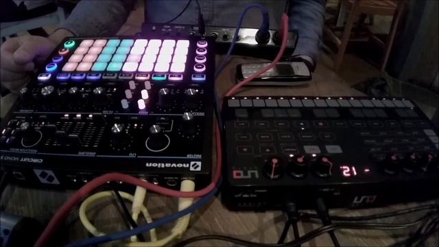 IK Multimedia UNO and Novation Circuit Monostation: Analog Friends 3 смотреть онлайн