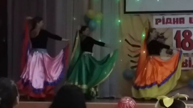 Цыганский танец учителей - подарок школе) смотреть онлайн