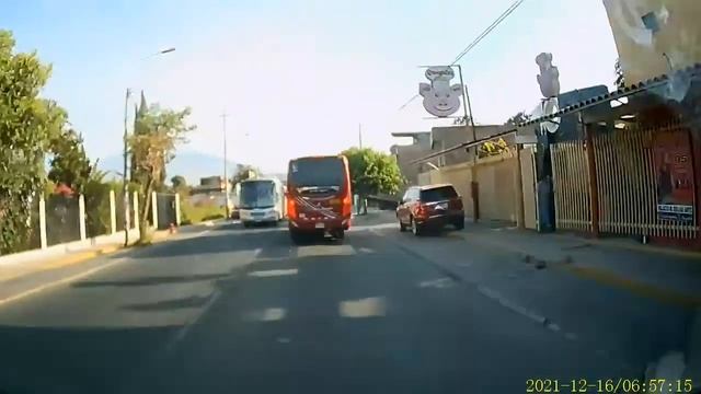 Ruta Camana - Arequipa en Gran Van Turismo Changan - 3 смотреть онлайн