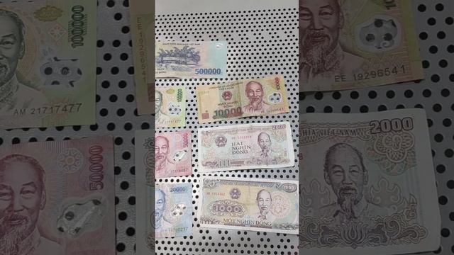 Пластиковые деньги - практично? 🤔 Вьетнамские миллионы смотреть онлайн