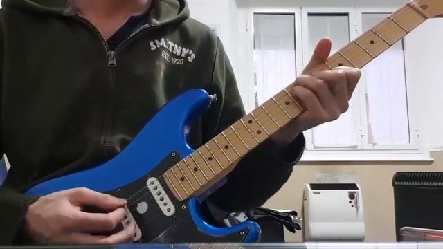 Fender Stratocaster Clean Sound with Arion Chorus смотреть онлайн