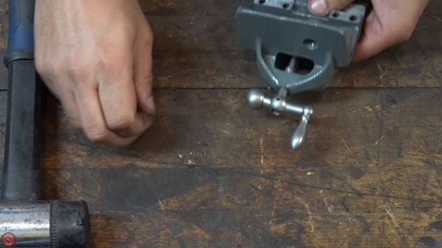 1940s Metal Lathe [Restoration] смотреть онлайн