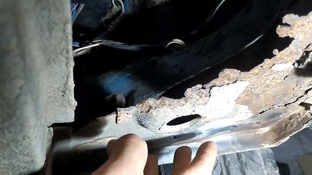 Замена гнилых полов. ВАЗ 21099. Кузовной ремонт. смотреть онлайн