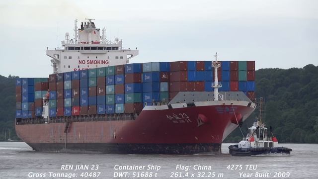 GIANT RO-RO/CONTAINER CARRIER LEAVE AND ARRIVE AT THE PORT OF HAMBURG - 4K SHIPSPOTTING JUNE 2022 смотреть онлайн