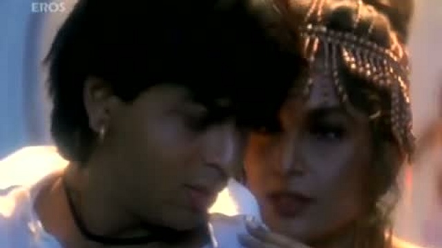 Поцеловала (Chaahat).SRK смотреть онлайн
