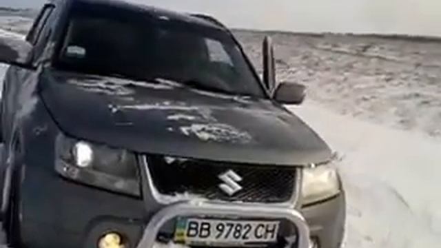 Suzuki Grand Vitara по снегу (часть 2) смотреть онлайн