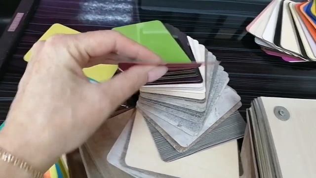 Как отличить пластик от плёнки для фасадов мебели, по образцам? смотреть онлайн