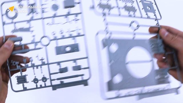 Распаковка сборной модели Sd.Kfz.181 Pz.Kpfw.VI Ausf.E TIGER I EARLY PRODUCTION, BATTLE от Dragon. смотреть онлайн