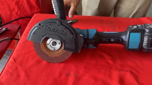 New Makita Cordless Angle Grinder 40v max 125mm - Professional tool смотреть онлайн