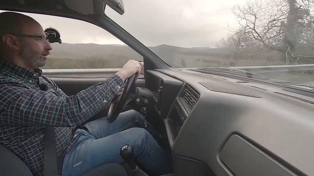 Ford Sierra RS Cosworth 1986 | Prueba de clásicos | Review en español | Diariomotor смотреть онлайн