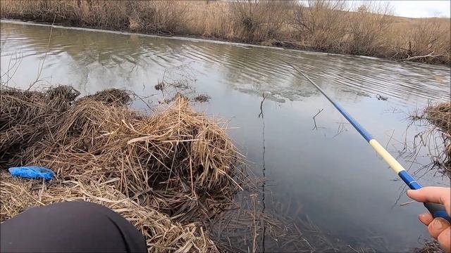 Весенняя ловля уклейки! смотреть онлайн