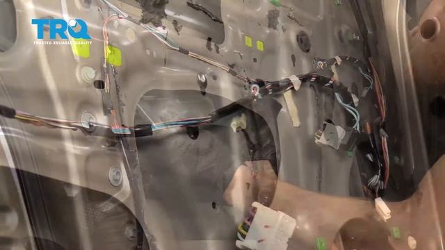 How to Replace Front Window Regulator 2007-Present Toyota Tundra смотреть онлайн