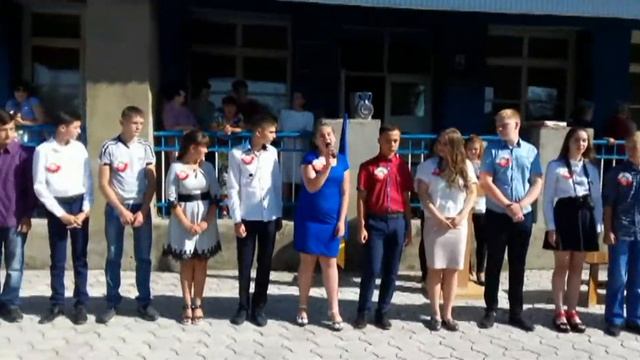 Прикольное выступление 9 класса на Последнем звонке смотреть онлайн