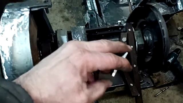 Щепорез, на базе мотоблока Нива. О ножах. смотреть онлайн