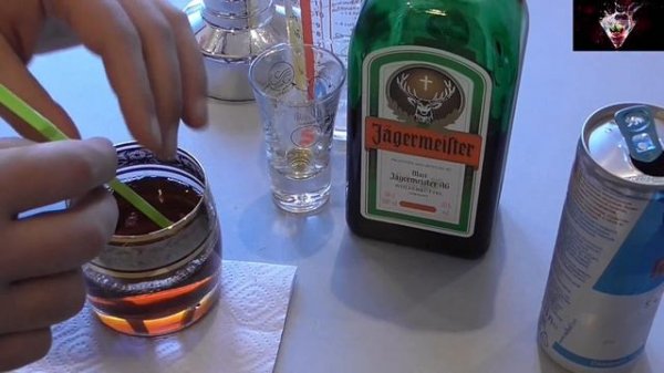 Алкогольный хит Ягер бомб "Jager Bomb"
