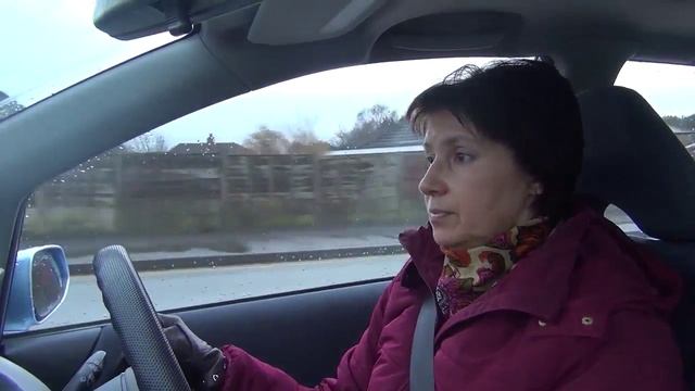 Kaк англичанки проявляют внимание к мужчинам Лошади в Англии смотреть онлайн