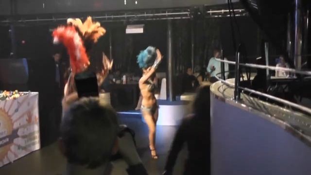Самба-шоу ИГУАНА.mp4 смотреть онлайн