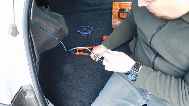 Honda Partner (жизнь хонды партнёр) динамики в багажник.