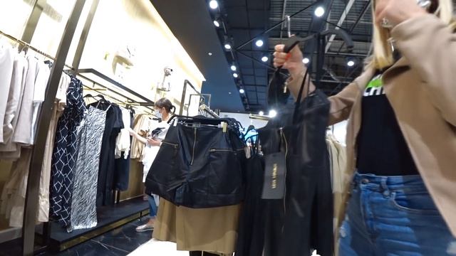 ПОКУПКИ к ШКОЛЕ 2020 / ГОТОВИМСЯ к ШКОЛЕ / Покупаем кроссовки и брюки / BACK TO SCHOOL смотреть онлайн