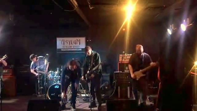 Virgin Tweed-Live at The Asylum (support act for Woodhawk-Calgary AB) смотреть онлайн