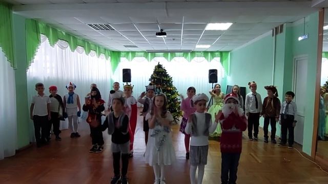 Новогоднее поздравление 2 "Б" класс смотреть онлайн