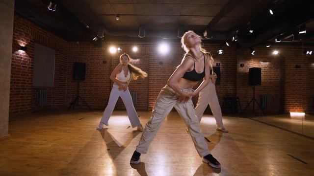 Choreo - Лиза Слатвицкая - Fraules Dance Centre смотреть онлайн