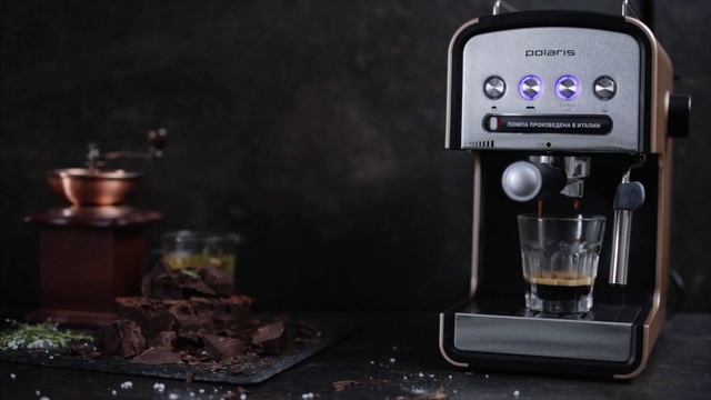 Готовим вкуснейший Имбирный Латте с карамелью в кофеварке Polaris PCM 1526E Adore Crema! смотреть онлайн