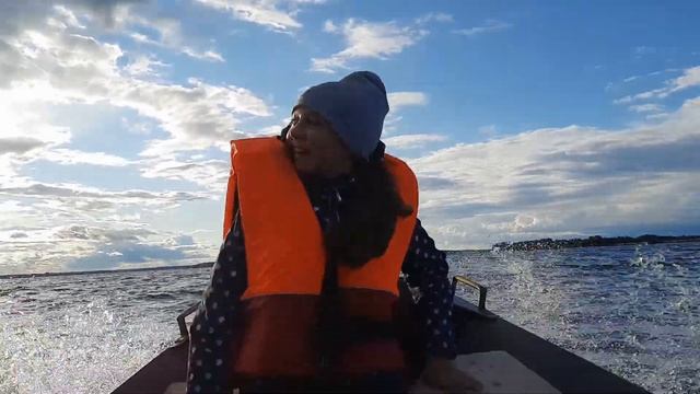 по волнам, Шекснинское водохранилище. смотреть онлайн