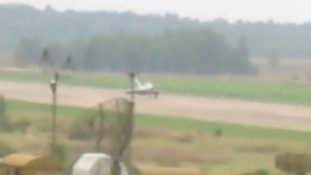 Полет после восстановления "МиГ-15 УТИ".avi смотреть онлайн