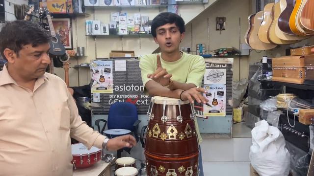 Imported INSTRUMENTS 🎸in Cheapest Price || Daryaganj Delhi || All INSTRUMENTS sounds смотреть онлайн