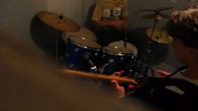Instrumetal - Happy Song смотреть онлайн