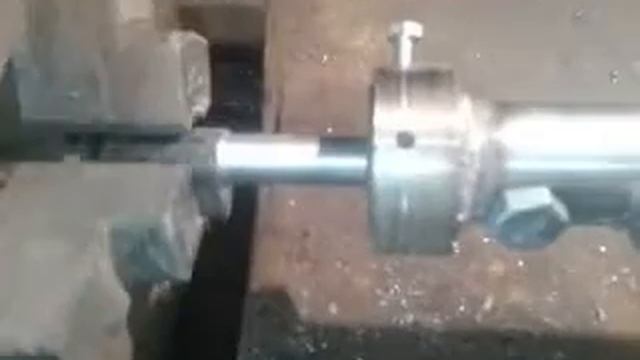 Нарезка резьбы,Приспособление смотреть онлайн