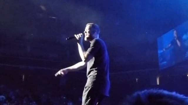 Imagine Dragons - Thunder (Live in Sacramento) смотреть онлайн