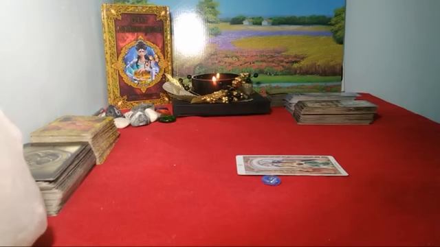 ТАРО СТРИМ//: ДУМАЕТ, СКУЧАЕТ , ВСПОМИНАЕТ? смотреть онлайн