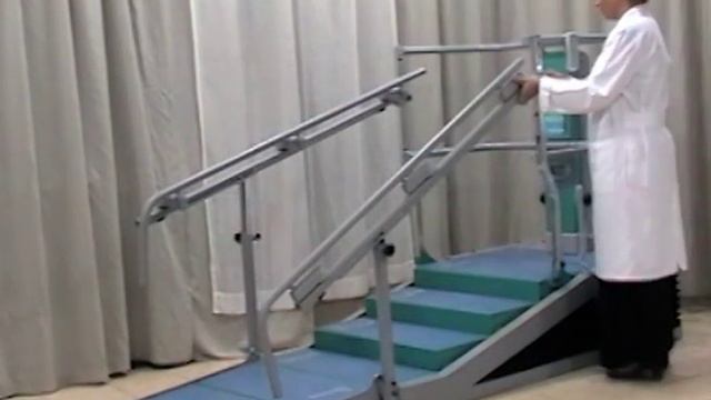 DST 8000 (Динамический тренажер лестница-брусья) смотреть онлайн