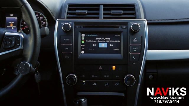 2015 Toyota Camry NAViKS Apple CarPlay